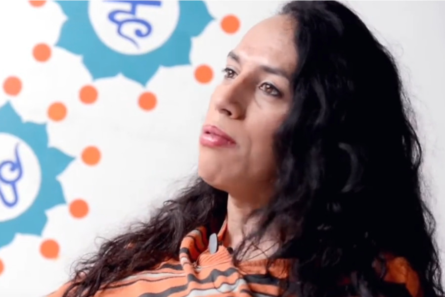 Laura Weinstein en una entrevista con Sentiido