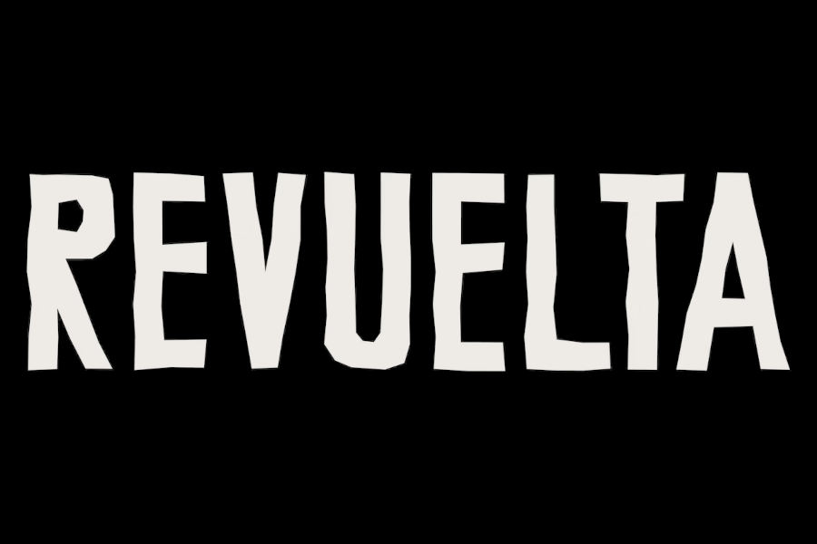 Logo de Revuelta Queer House con mayúsculas en negrita sobre un fondo negro.