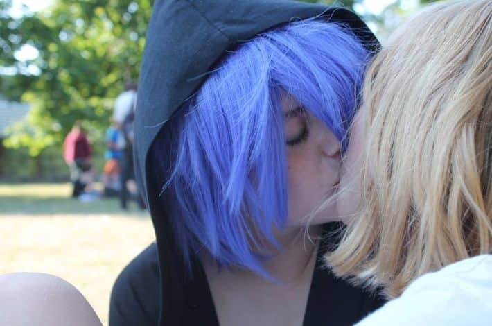 lesbian transgenders kissing